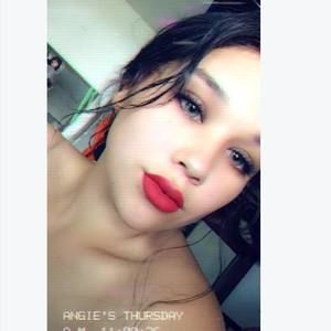 Meet your Posher, Angelica